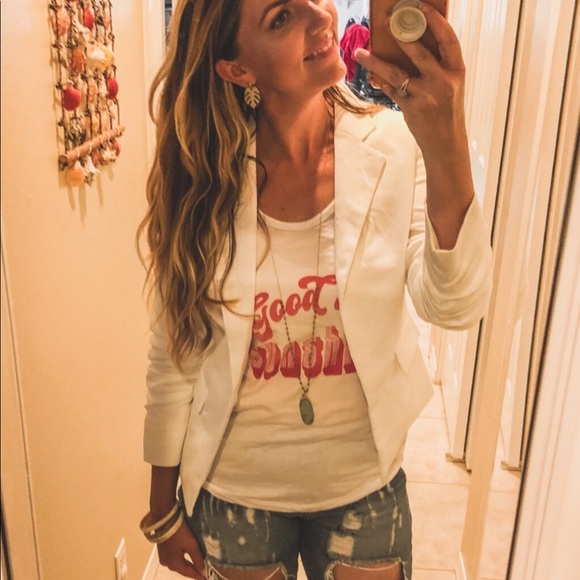 1. Fitted Blazers! Several Colors Available - Picture 3 of 4